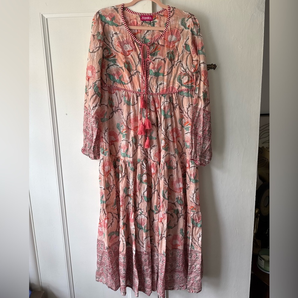 Chic Floral Long Sleeve Dress in Pink and Green